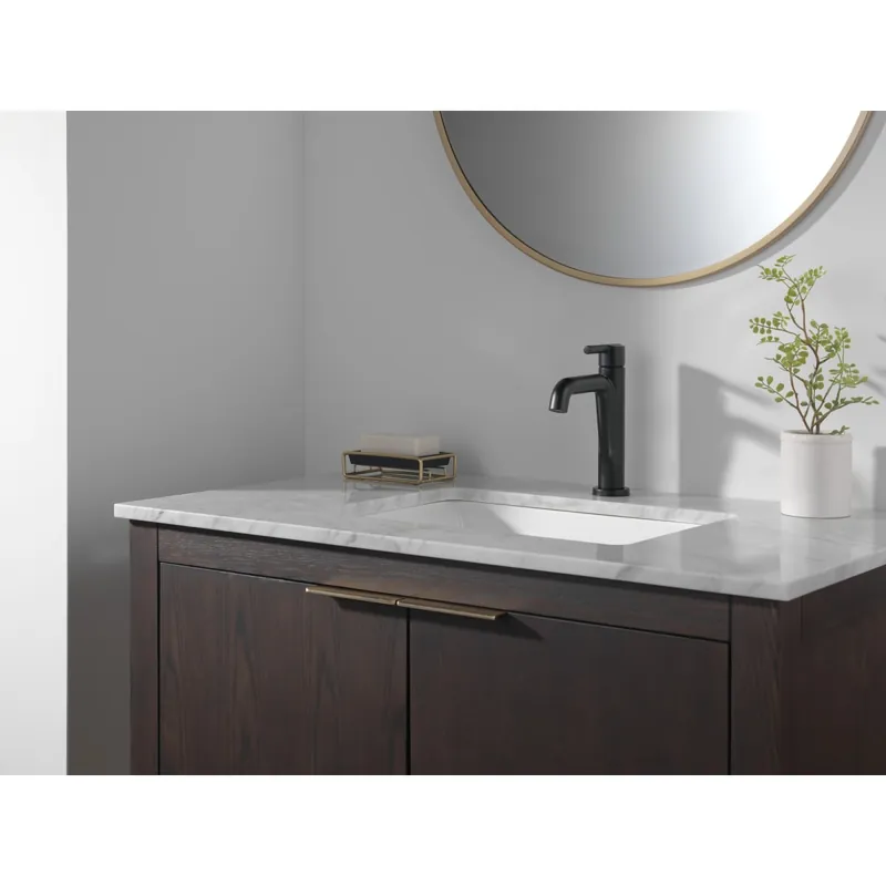 Delta 15849LF-BL Nicoli: Single Handle Bathroom Faucet