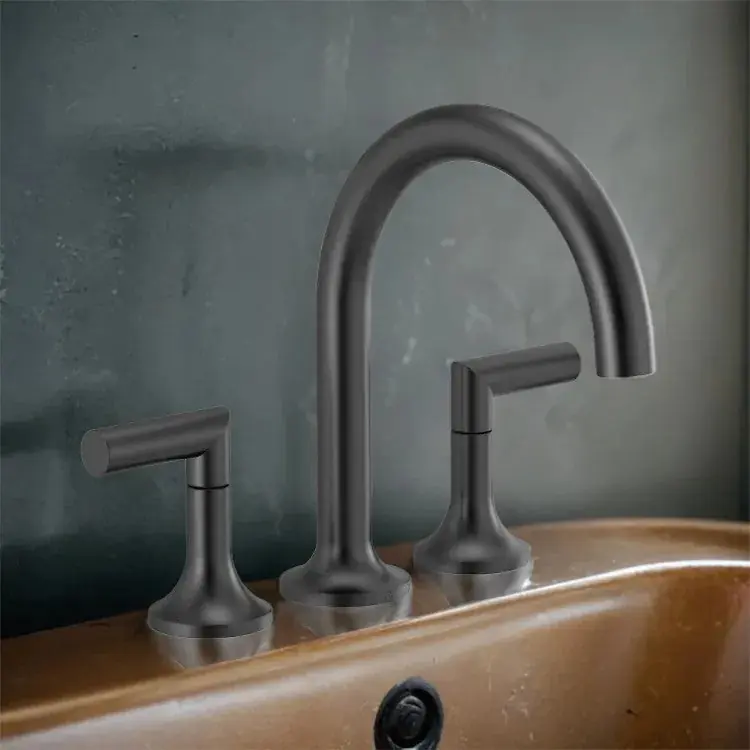 Delta T67375-BLLHP Deck Mounted Roman Tub Filler - Matte Black
