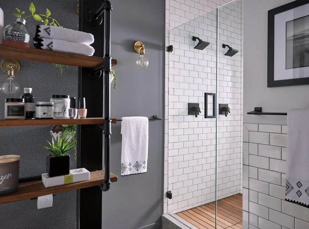 Delta Faucet 79924-BL Pivotal 24 Towel Bar