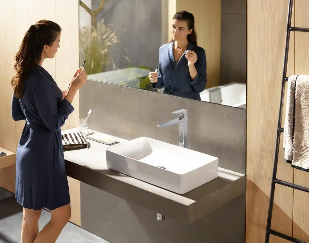 Hansgrohe 32513001 Metropol 260 Single Handle Monoblock Bathroom Sink Faucet in Polished Chrome
