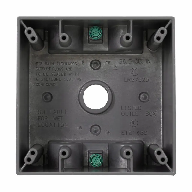 Crouse Hinds TP7134 weatherproof outlet box 37.0 cu in (5) 1 in