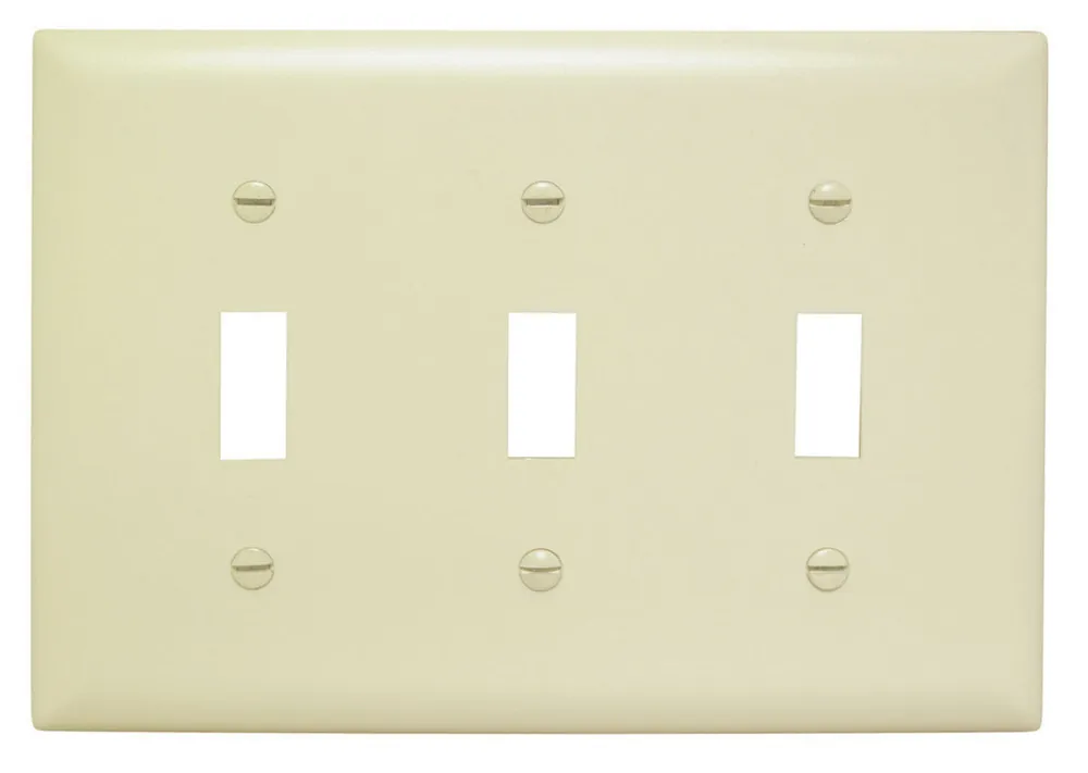 Legrand Pass & Seymour SP3-I Plate Plastic 3G 3Tog W/Out Line Iv