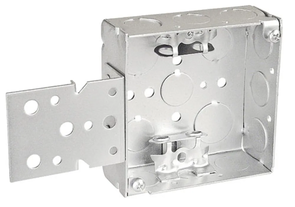Southwire 52151-BBX 4 inches Sq Box 1-1/2 inches Dp 1/2 inches Ko Mc/Bx B Brkt